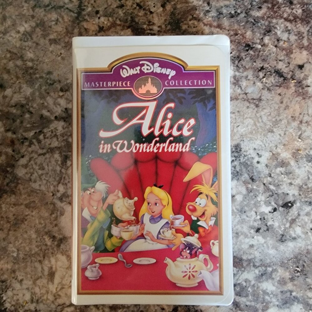 Disney's Alice in Wonderland Masterpiece Collection VHS